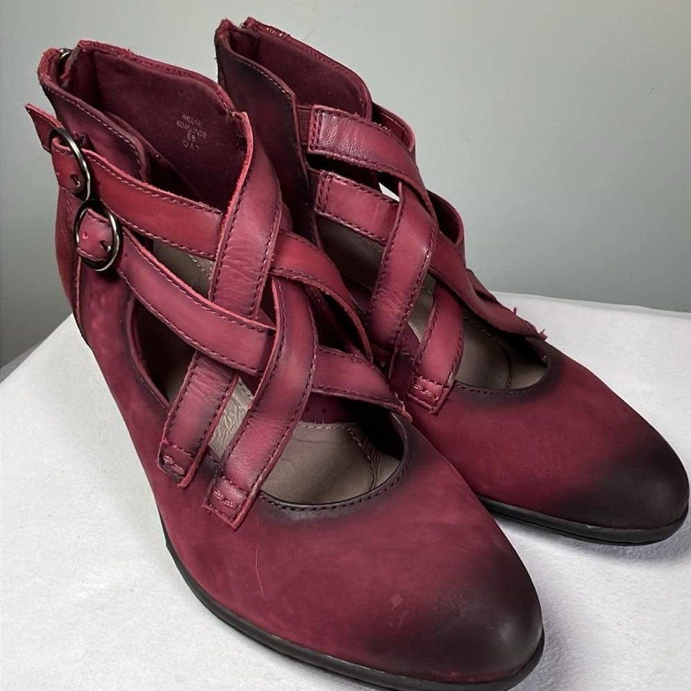 Women's Burgundy Strappy‎ Heels